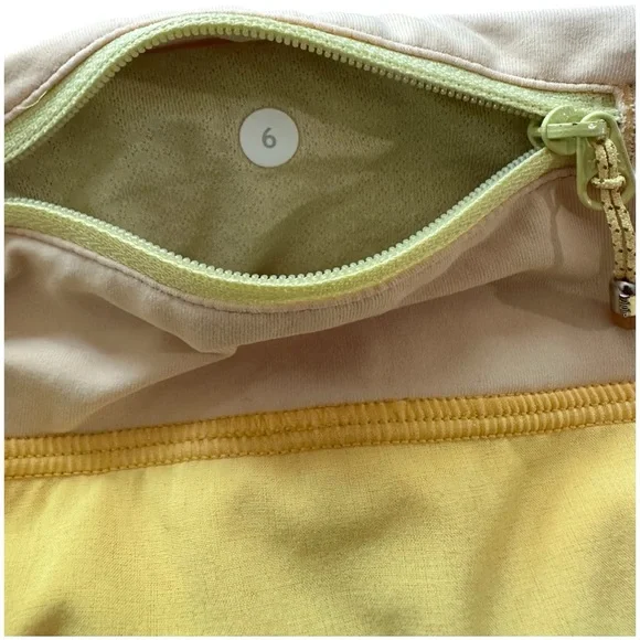 Lululemon Speed Up Short Coolmax 2.5”Burning Yellow. Size 6 - Picture 9 of 12